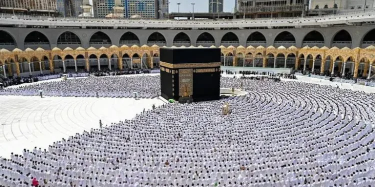 خطبتا الجمعة من المسجد الحرام والمسجد النبوي