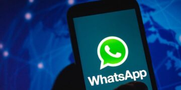 دبي.. رسالة «واتساب» تقود امرأة إلى المحاكمة