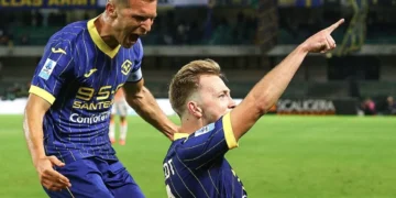 روما يتلقى خسارة رابعة على يد فيرونا