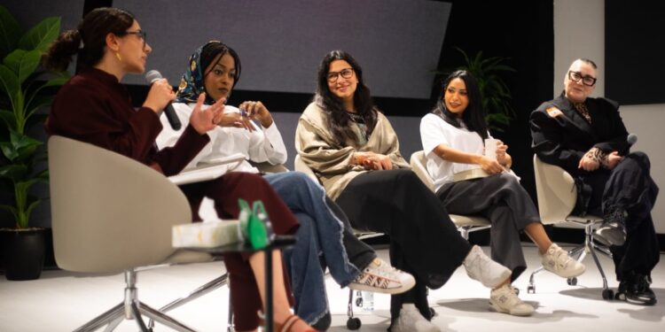مبادرة "هنّ" تختتم جلسات الاستماع حول الحفاظ على روح الموسيقى المحلية بالمركز السعودي للموسيقى في جدة