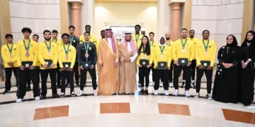 محافظ جدة يستقبل الفائزين من أندية المحافظة في دورة الألعاب السعودية 2024