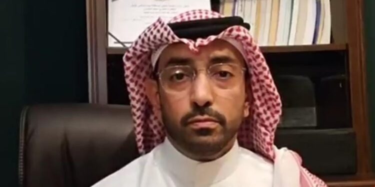 هل الكسل والخمول من علامات نقص الفيتامينات؟.. استشاري يُجيب