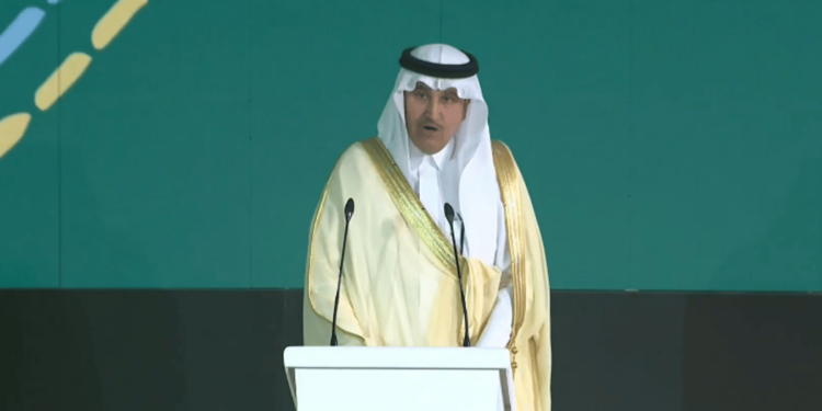 وزير النقل: انخفاض مستوى الوفيات على الطرق بأكثر من 50%