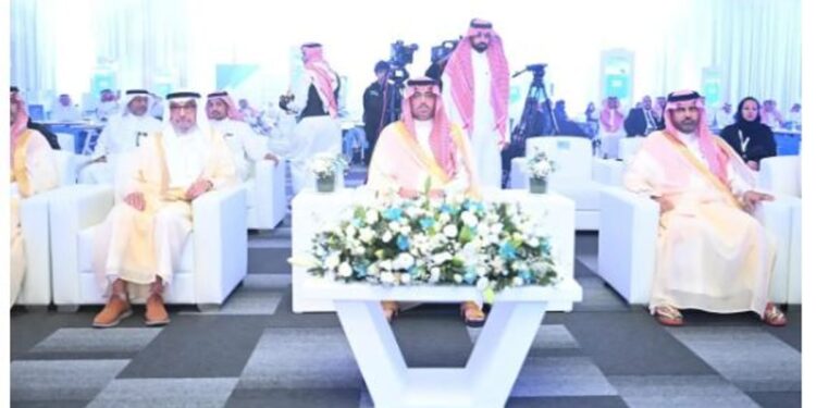 الأمير سعود بن جلوي يُدشّن الكلية التطبيقية بجامعة جدة وفروعها بمحافظتي خليص والكامل