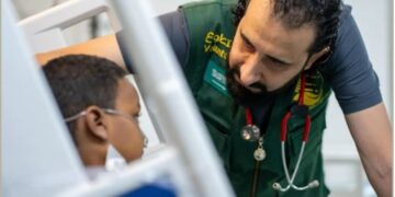 «سلمان للإغاثة» ينفذ المشروع الطبي التطوعي لجراحة القلب والقسطرة للأطفال بموريتانيا