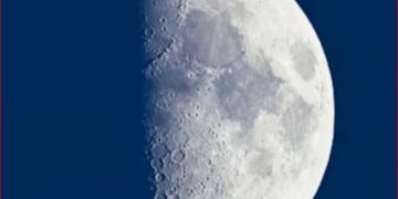 "فلكية جدة": القمر في طور التربيع الأول اليوم