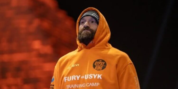 أبطال نزال " Fury vs Usyk Reignited" يشعلون أجواء التدريبات المفتوحة في أسبوع الملاكمة