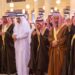 أمير الرياض يؤدي صلاة الميت على الأمير عبدالعزيز بن خالد بن عبدالله 