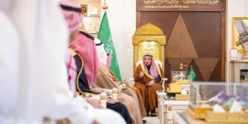 أمير القصيم يطلع على مشروع مركز حفظ وإكثار النباتات المحلية