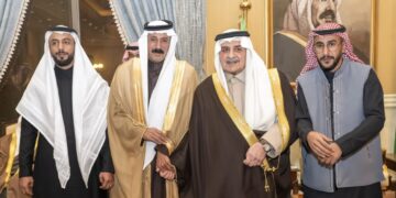 أمير منطقة تبوك يستقبل المواطن عبداللطيف العطوي الذي تنازل عن قاتل ابنه لوجه الله تعالى