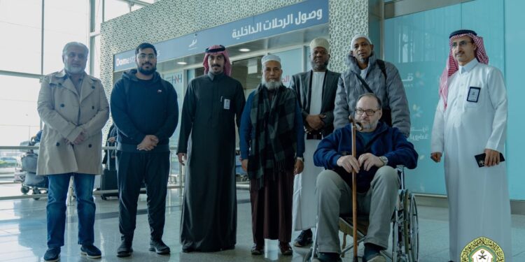 اكتمال وصول الدفعة الثانية من ضيوف برنامج خادم الحرمين الشريفين للعمرة والزيارة