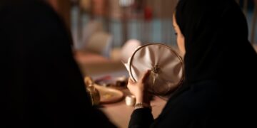 الحرف التقليدية السعودية تتوهج في 'بنان'