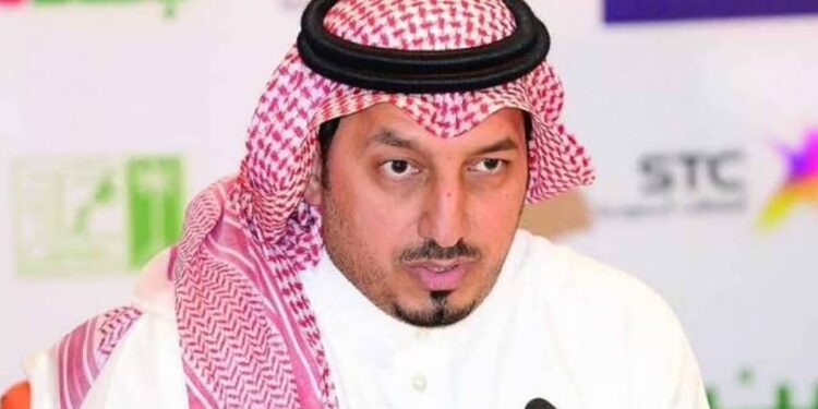 المسحل يناقش الجوانب الفنية للموسم القادم من دوري روشن مع رؤساء وممثلي الأندية