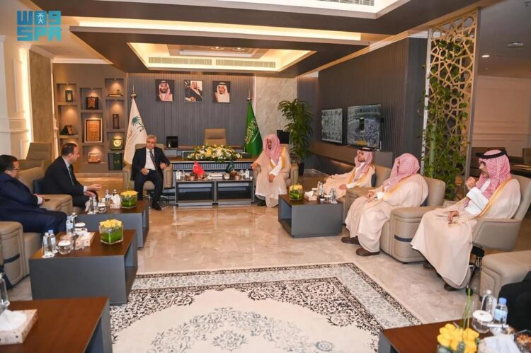 النائب العام يبحث تعزيز العلاقات الثنائية مع نظيره التركي