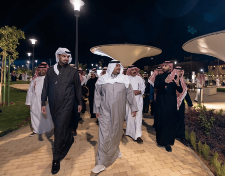 بالفيديو.. الأمير محمد بن عبدالرحمن يفتتح 25 حديقة جديدة في الرياض