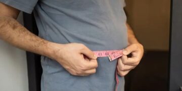 بالفيديو.. مختصة: 50% من السكان يعانون قلة النشاط البدني و60% لديهم نقص «فيتامين د»