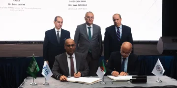 بنك التصدير والاستيراد السعودي والشركة الجزائرية لتأمين وضمان الصادرات يوقعان مذكرة تفاهم لتطوير التعاون المشترك