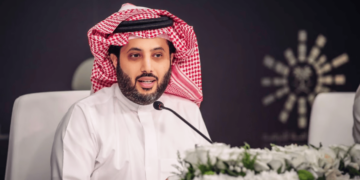 رئيس هيئة الترفيه يتصدر أكثر الشخصيات تأثيرًا في عالم الملاكمة لعام 2024