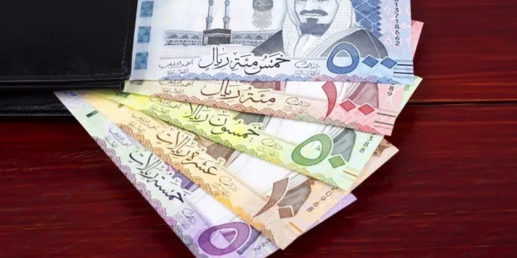 سعر الريال مقابل الدولار والعملات الأجنبية اليوم الخميس 4-6 -1446