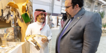 سفير فنزويلا لدى المملكة يزور مهرجان الملك عبدالعزيز للصقور 2024