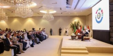 عشية القمة الخليجية.. البديوي: دول المجلس أضحت محطّ أنظار العالم
