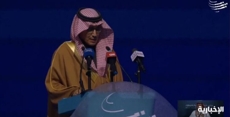 محافظ «الزكاة والضريبة»: نسعى إلى تضافر الجهود المحلية والإقليمية والدولية لتعزيز النمو الاقتصادي العالمي