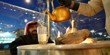 مشروبات الشتاء .. دفء النكهة وعبق التراث
