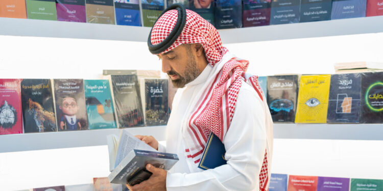 معرض جدة للكتاب 2024 يشعل شغف القراءة