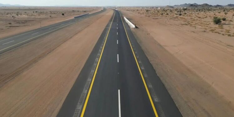 «هيئة الطرق» تنهي أعمال صيانة طريق الرياض- الرين- بيشة
