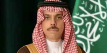 وزير الخارجية يبحث مع نظيره المصري مستجدات الأوضاع السورية
