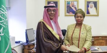 ولي العهد يتلقى رسالة خطية من رئيس جنوب إفريقيا