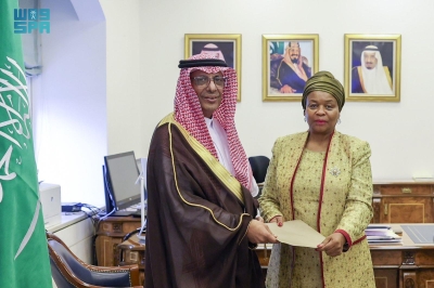 ولي العهد يتلقى رسالة خطية من رئيس جنوب إفريقيا