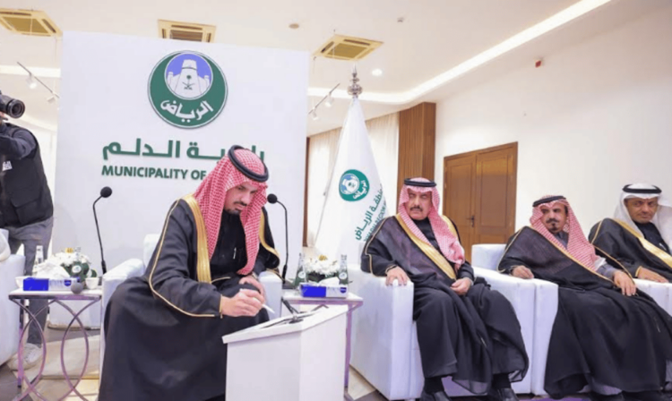 أمين الرياض يدشن عقود مشاريع بلدية في الدلم بمبالغ تجاوزت 30 مليون ريال