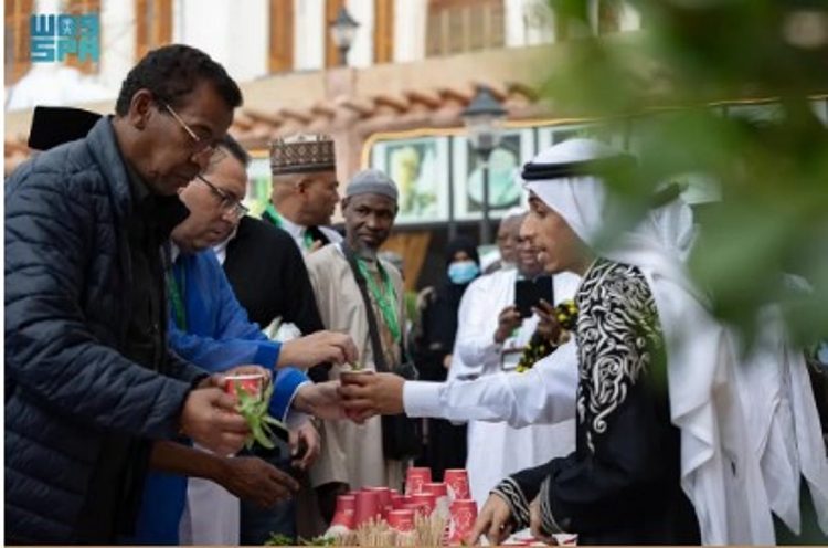 «الشؤون الإسلامية» تُقيم «اليوم المفتوح» لضيوف برنامج خادم الحرمين للعمرة والزيارة