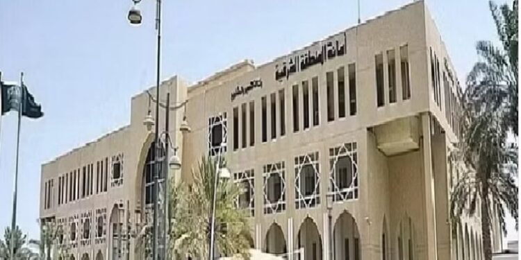 أمانة الشرقية ترفع من كفاءة الطرق وأعمال السلامة المرورية