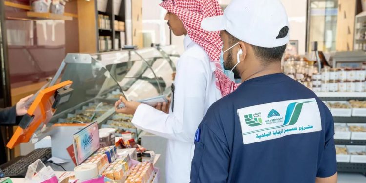 أمانة جازان تنفذ أكثر من 459 ألف زيارة رقابية خلال 2024