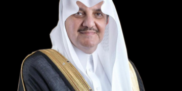 أمير الشرقية يثمن جهود القطاعات العاملة بجسر الملك فهد بعد تحقيق رقم قياسي في حركة العابرين