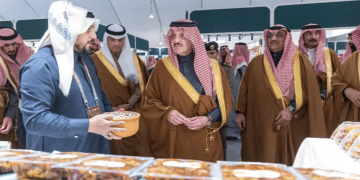 أمير الشرقية يُدشّن مهرجان تمور الأحساء في نسخته العاشرة
