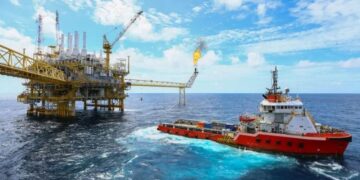 ارتفاع أسعار النفط بدعم من انخفاض إمدادات «أوبك» وبيانات الوظائف الأمريكية