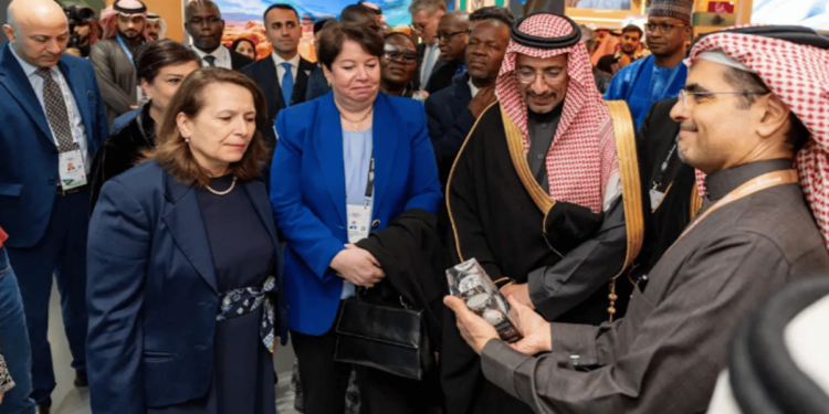 افتتاح المعرض المصاحب لمؤتمر التعدين الدولي