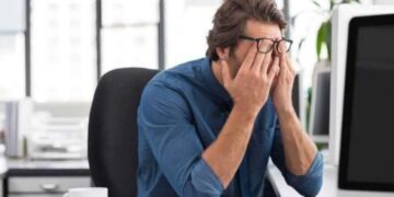 التوتر النفسي.. سبب خفي لزيادة حساسية الجلد