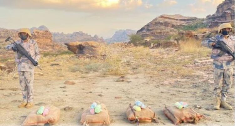 القبض على 6 مخالفين لتهريبهم 180 كيلوجرامًا من نبات القات بمنطقة جازان