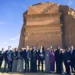 رئيس الوزراء الهيليني يزور معالم العُلا الأثرية