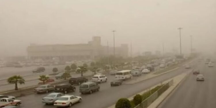 طقس المملكة الأربعاء.. استمرار الرياح النشطة المثيرة للأتربة على بعض المناطق