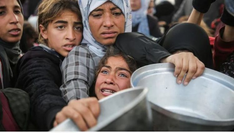 قبيل وقف إطلاق النار.. تحذير من الاحتلال لسكان غزة.. وإعادة الإعمار تتجاوز 80 مليار دولار