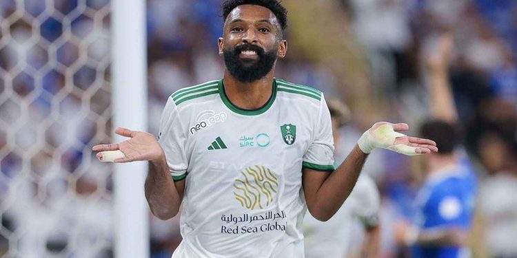 لجنة الانضباط والأخلاق تعاقب ثنائي الأهلي