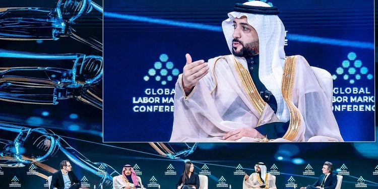 مسؤول: الذكاء الاصطناعي يعيد تشكيل سوق المواهب العالمية وفرض تحديات جديدة