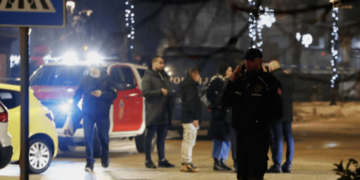 مسلح يقتل 10 أشخاص في مدينة سيتنجي بالجبل الأسود