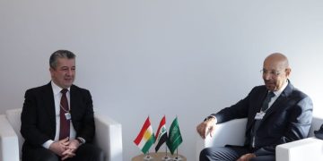 وزير الاستثمار يبحث تعزيز التعاون مع رئيس حكومة إقليم كردستان العراق