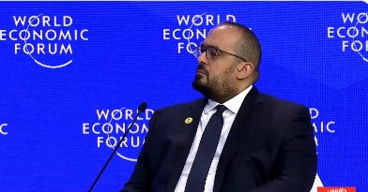 وزير الاقتصاد: موقف المملكة وأوبك يتعلق باستقرار السوق على المدى الطويل
